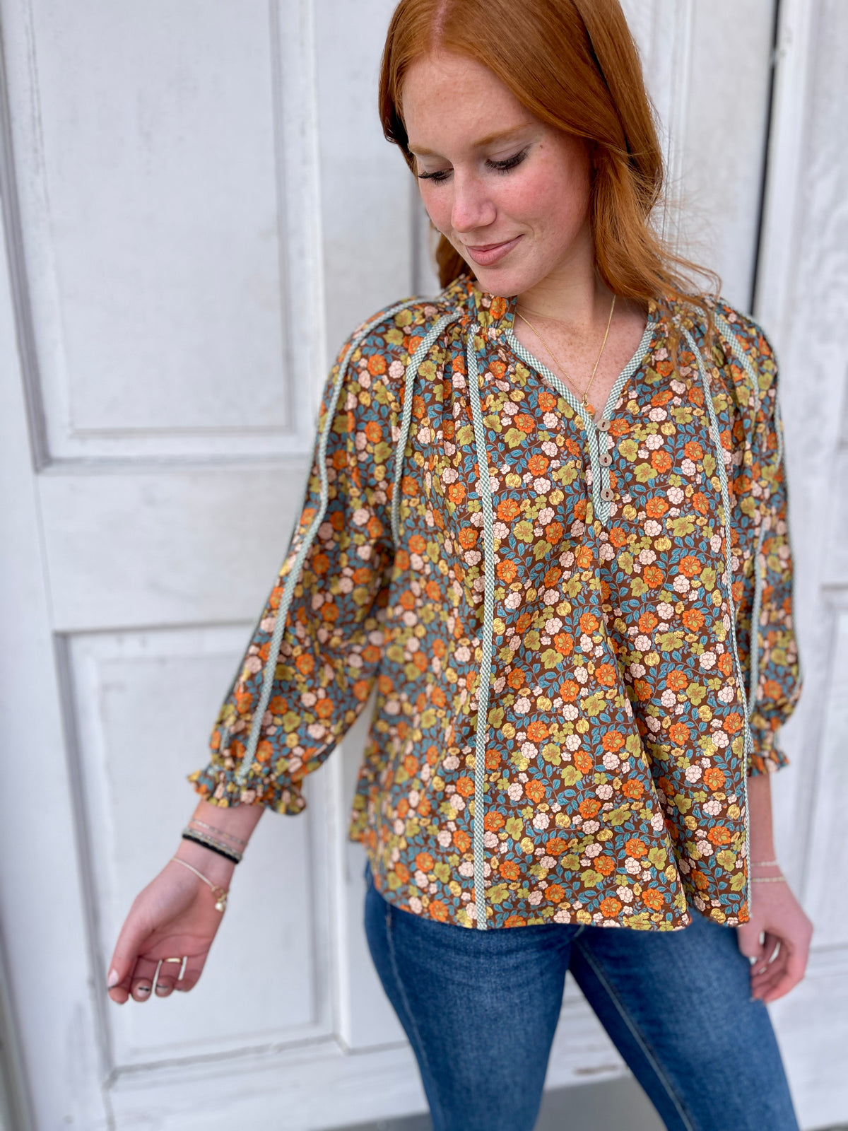 FLORAL V NECK BLOUSE