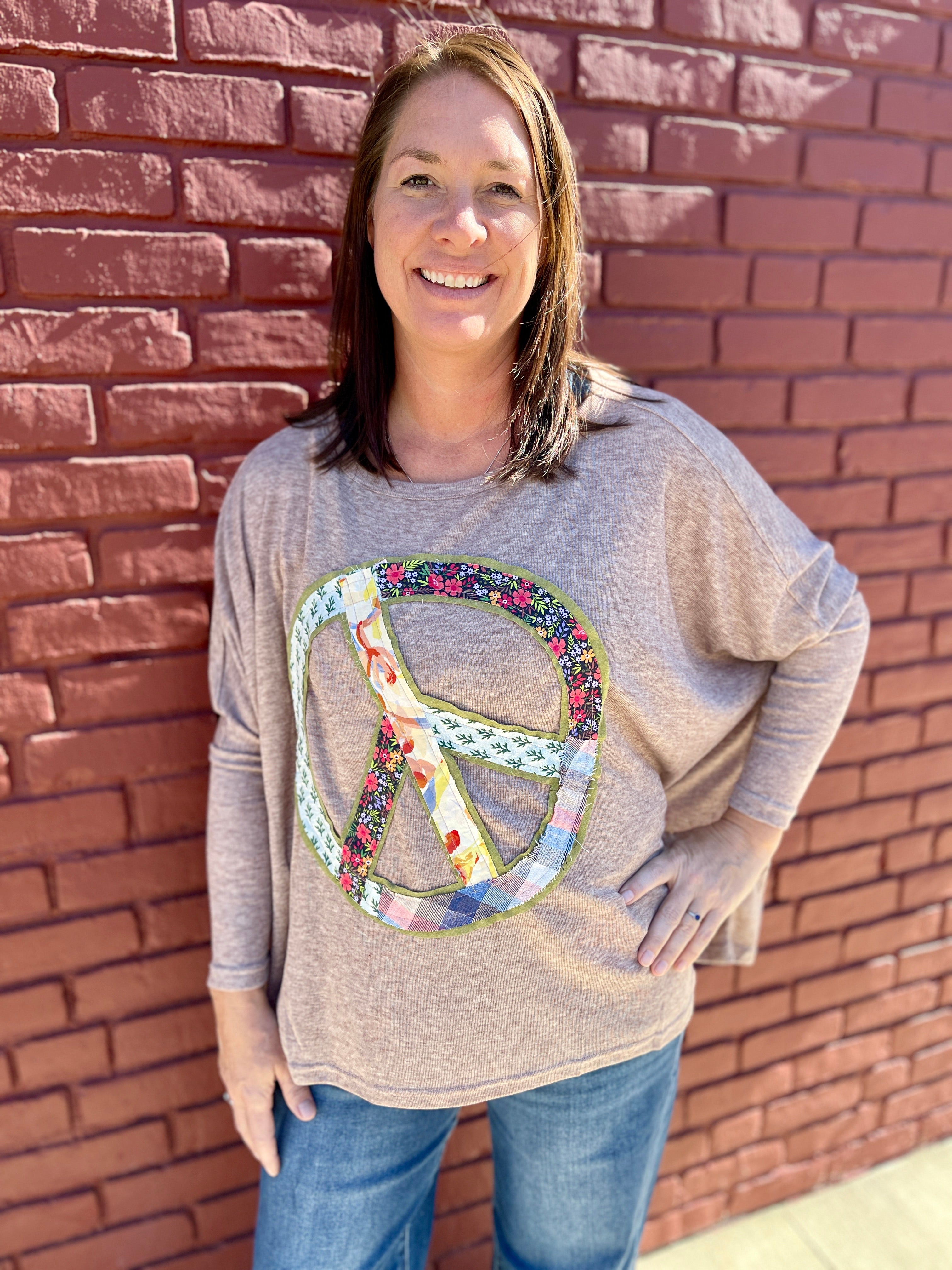 WOMAN IN MOCHA PEACE PATCH LONG SLEEVE PONCHO SHIRT